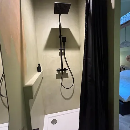 Le Vigne Wifi Centre * ميتز